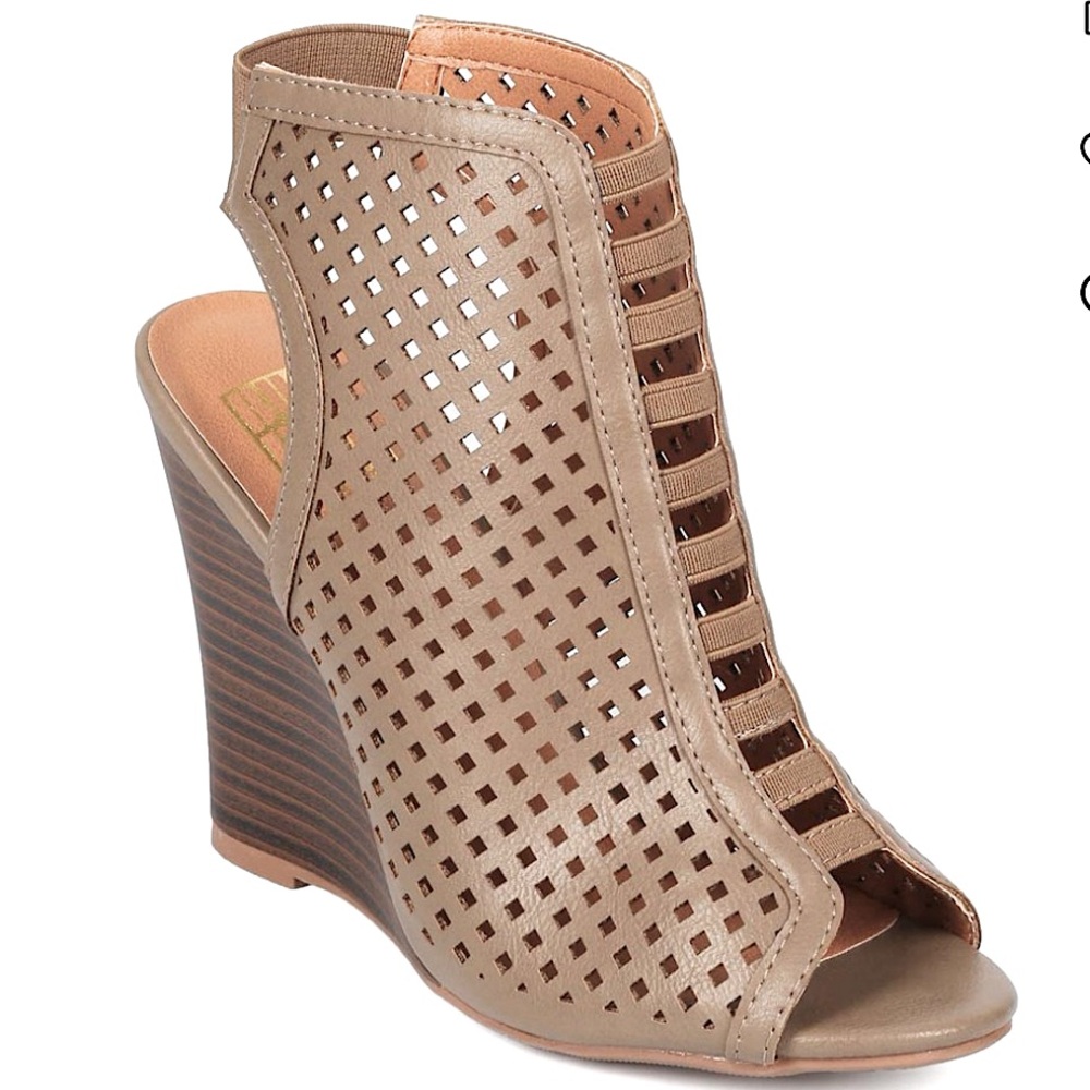 Bumper Peep Toe Elastic Slingback Wedge Sandals Heels Size 8.5